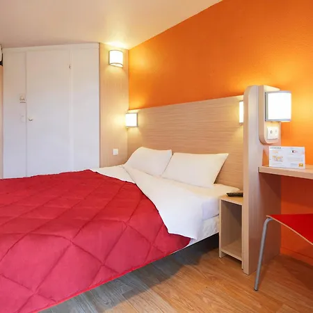 Hotel Premiere Classe Lille Sud - *