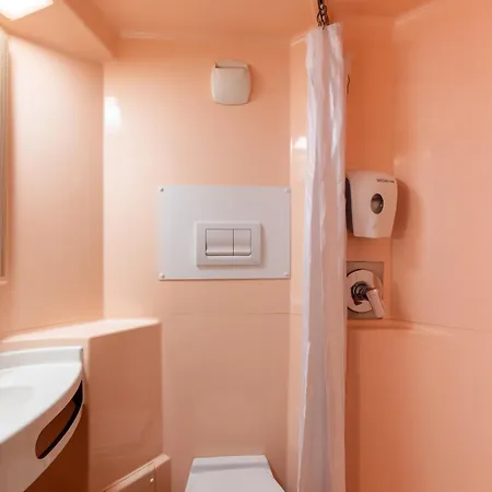 Premiere Classe Lille Sud - Hotel