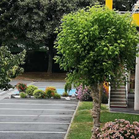 Premiere Classe Lille Sud - Hotel