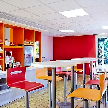 Premiere Classe Lille Sud - מלון *
