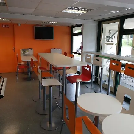 Premiere Classe Lille Sud - סקלן