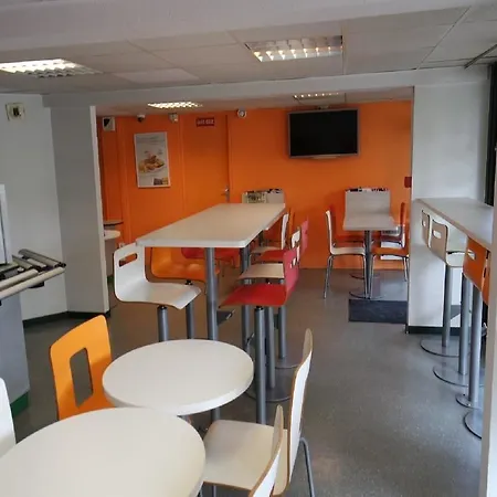 Premiere Classe Lille Sud - *