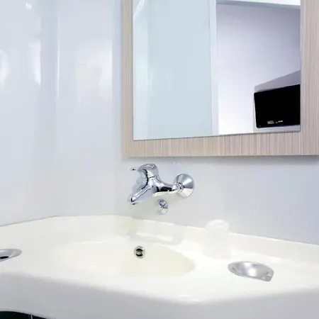 Premiere Classe Lille Sud - *