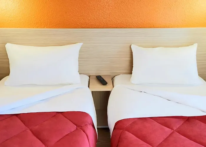 Premiere Classe Lille Sud -