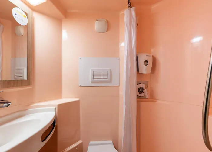 Premiere Classe Lille Sud - Hotel