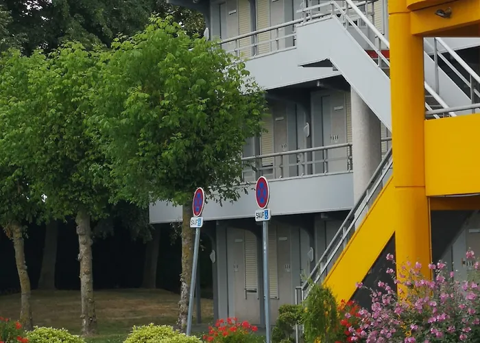 Premiere Classe Lille Sud - Hotel