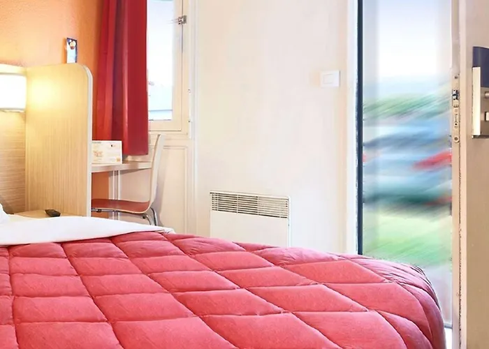 Premiere Classe Lille Sud - Hotel *