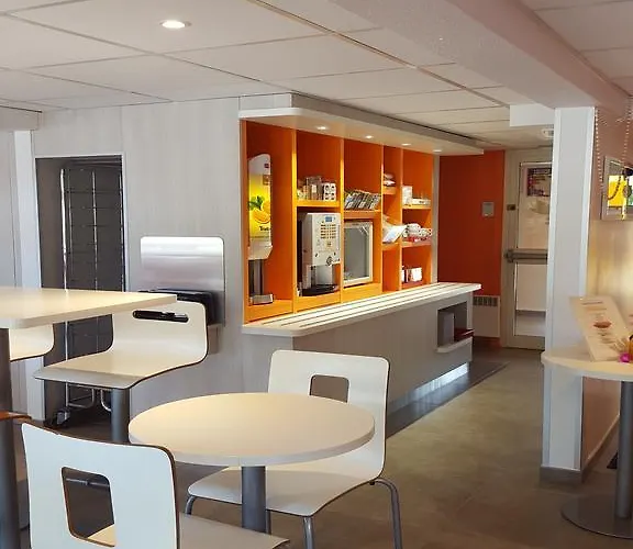 Premiere Classe Lille Sud - Hotel