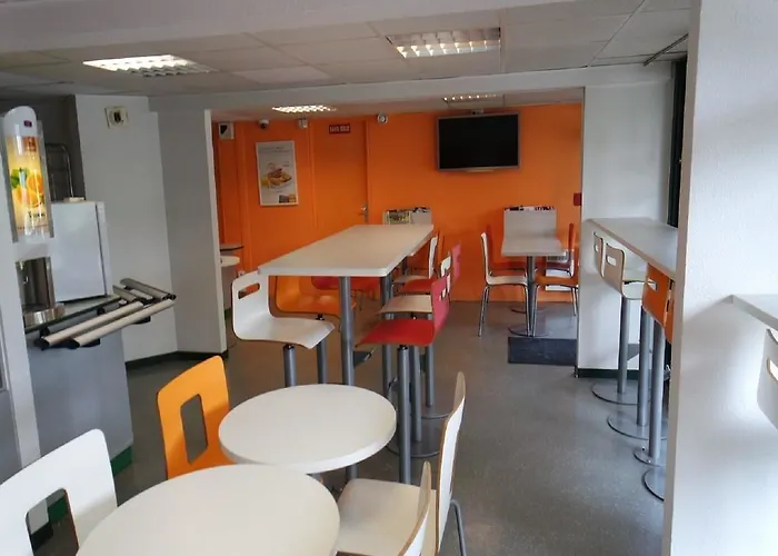 Premiere Classe Lille Sud - *