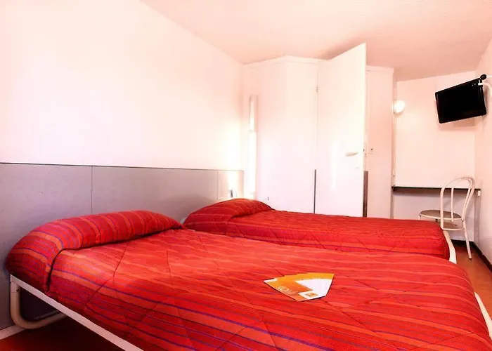 Premiere Classe Lille Sud - *